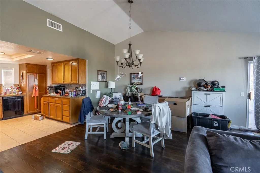 17874 El Mineral, Perris, California 92570 home-pic-13