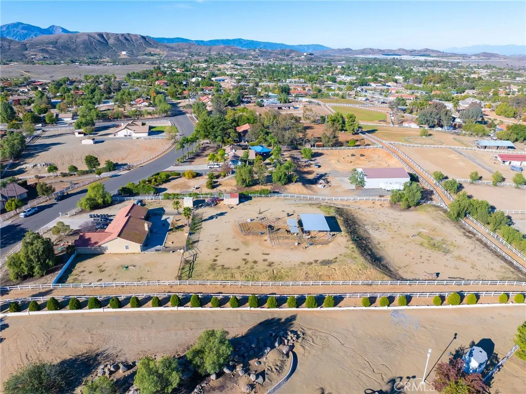 17874 El Mineral, Perris, California 92570 home-pic-2