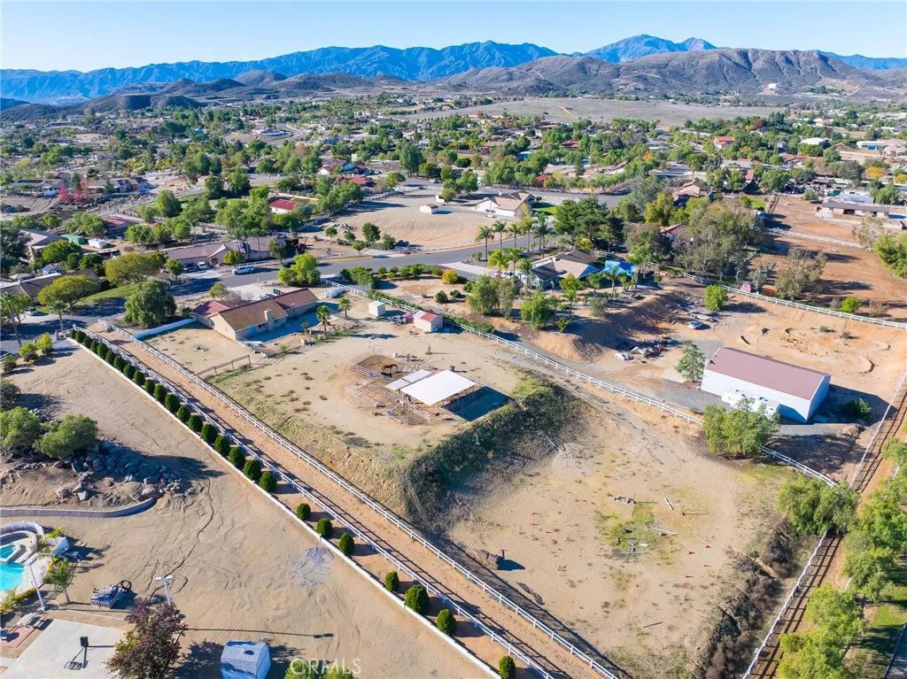 17874 El Mineral, Perris, California 92570 home-pic-23