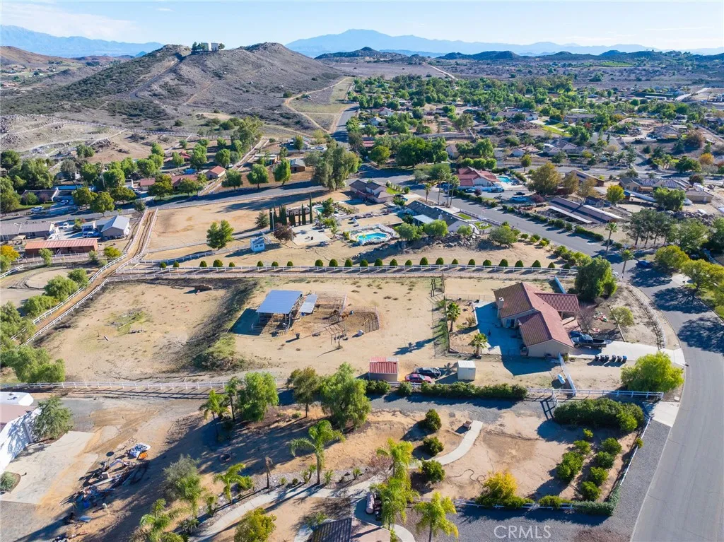 17874 El Mineral, Perris, California 92570 home-pic-26
