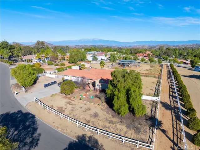 17874 El Mineral, Perris, California 92570