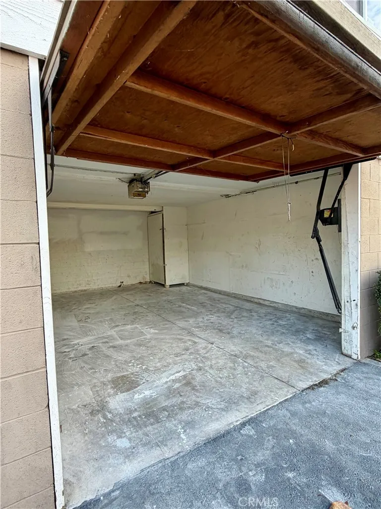 1509 S Raitt, Santa Ana, California 92704 home-pic-22