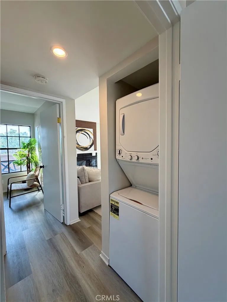 1509 S Raitt, Santa Ana, California 92704 home-pic-7
