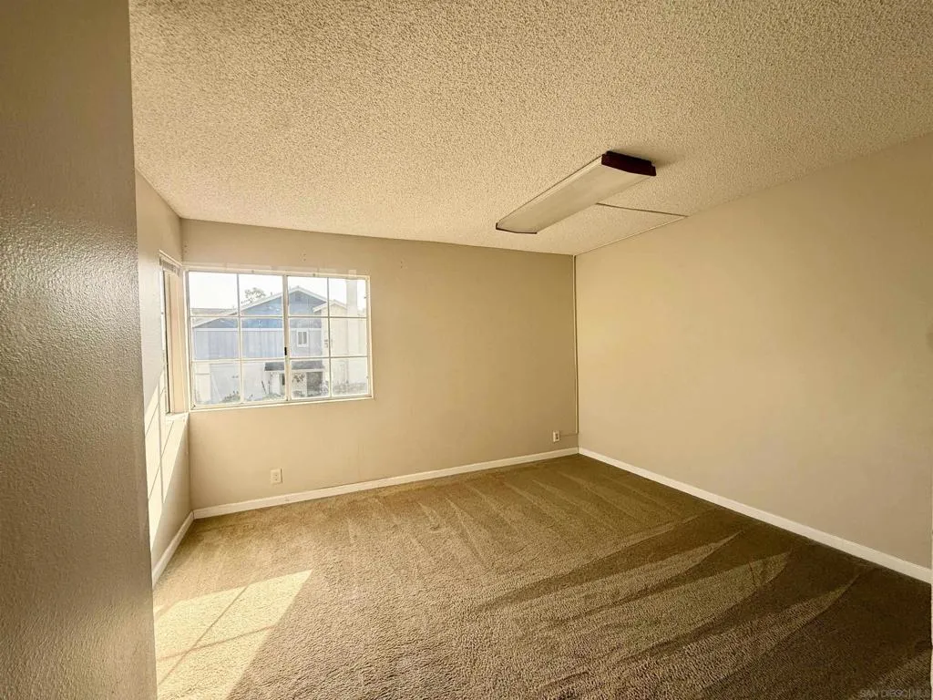 2163 Manzana Way, San Diego, California 92139 home-pic-31