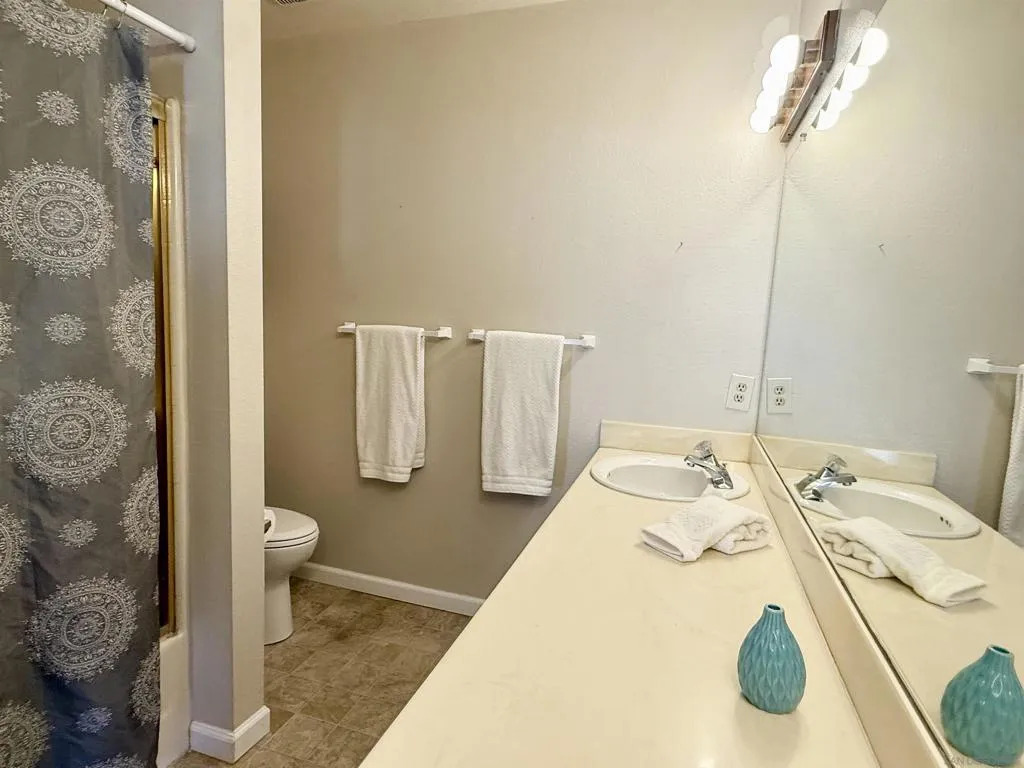 2163 Manzana Way, San Diego, California 92139 home-pic-33