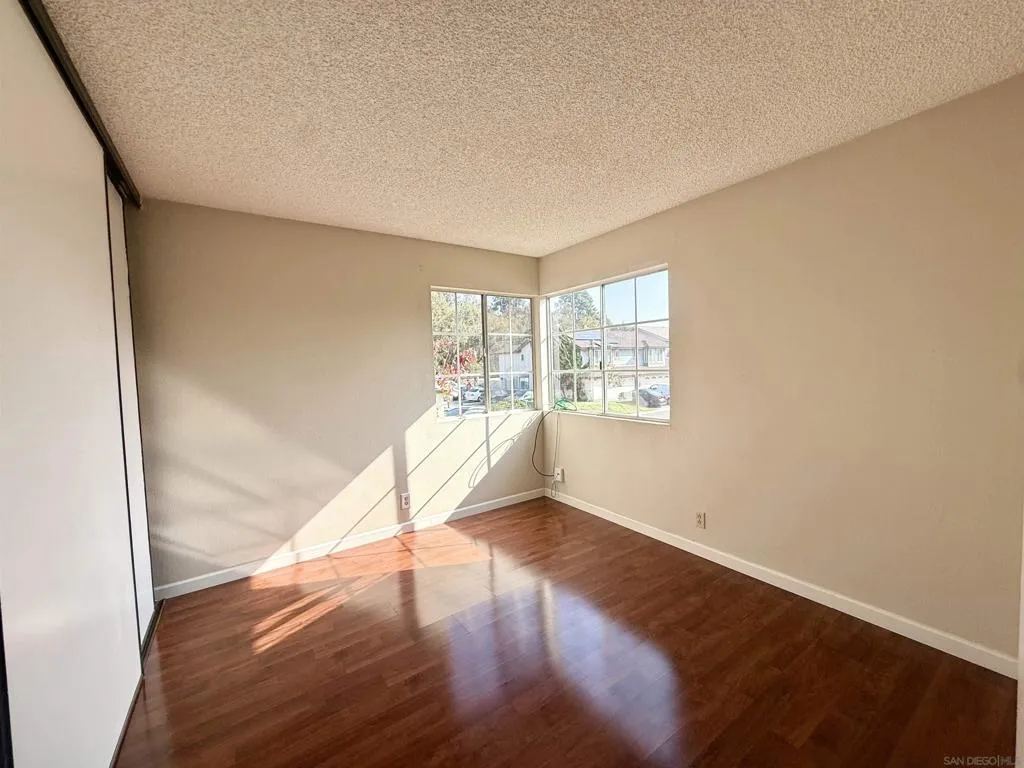 2163 Manzana Way, San Diego, California 92139 home-pic-30