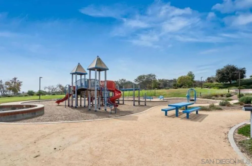 2163 Manzana Way, San Diego, California 92139 home-pic-38
