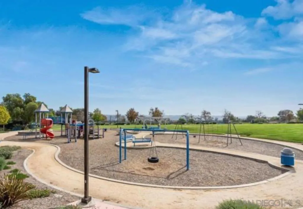 2163 Manzana Way, San Diego, California 92139 home-pic-40