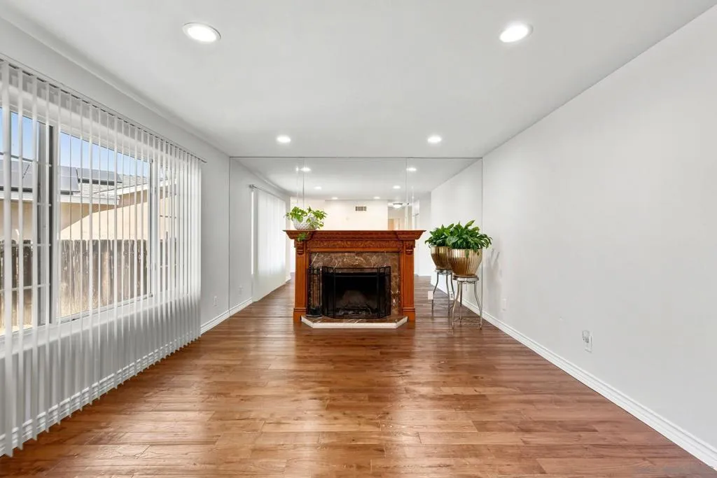 7191 Dinovo, San Diego, California 92114 home-pic-7