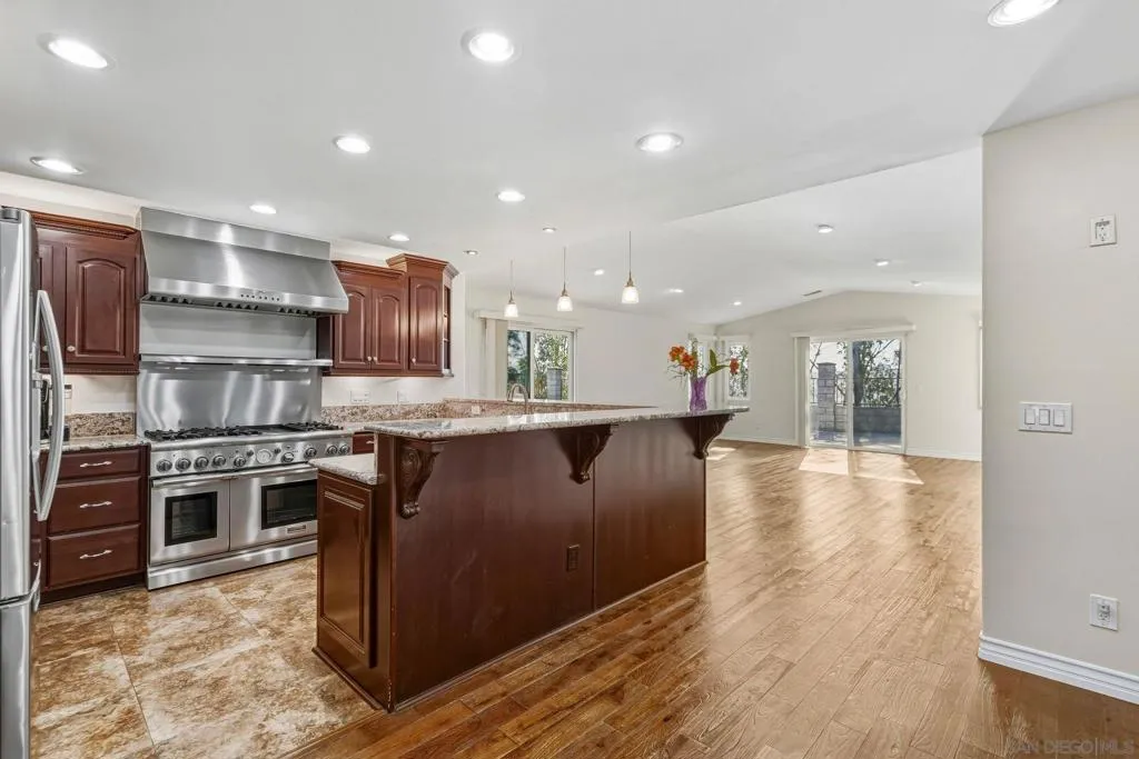 7191 Dinovo, San Diego, California 92114 home-pic-13