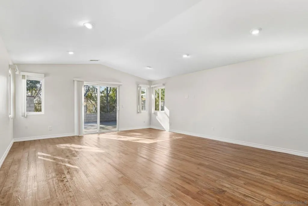7191 Dinovo, San Diego, California 92114 home-pic-17