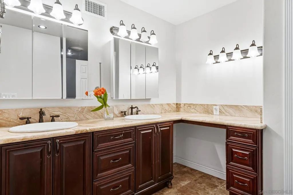 7191 Dinovo, San Diego, California 92114 home-pic-21