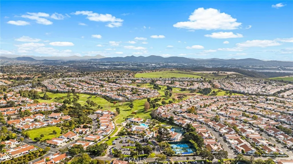 4655 Barcelona, Oceanside, California 92056 home-pic-34