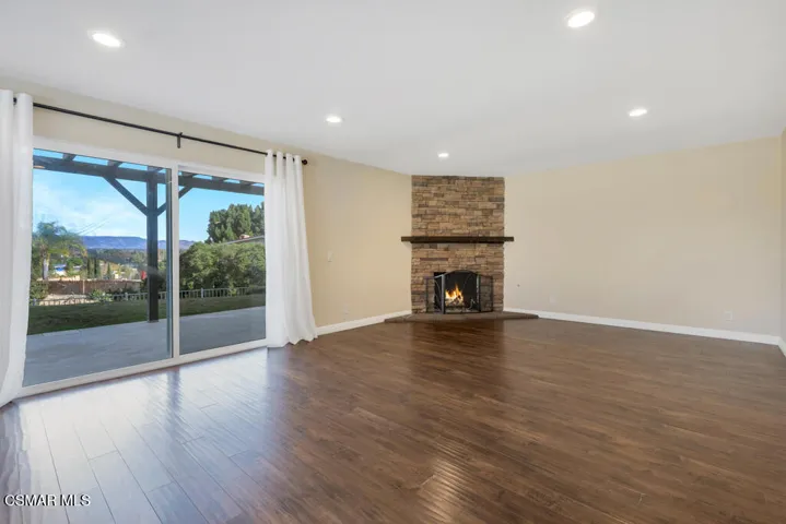 90 La Paz Ct- HsHProd-43