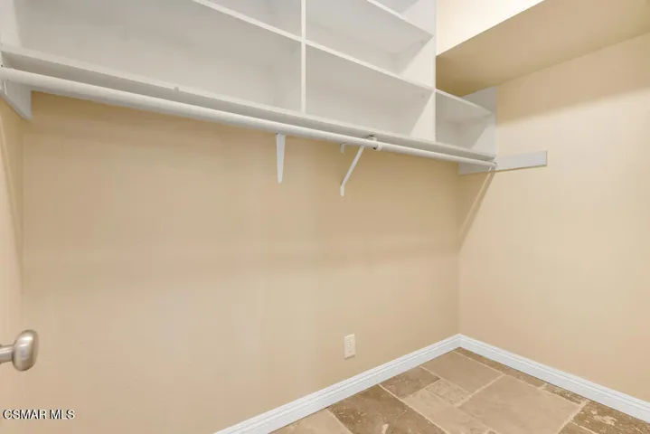 90 La Paz Ct- HsHProd-33