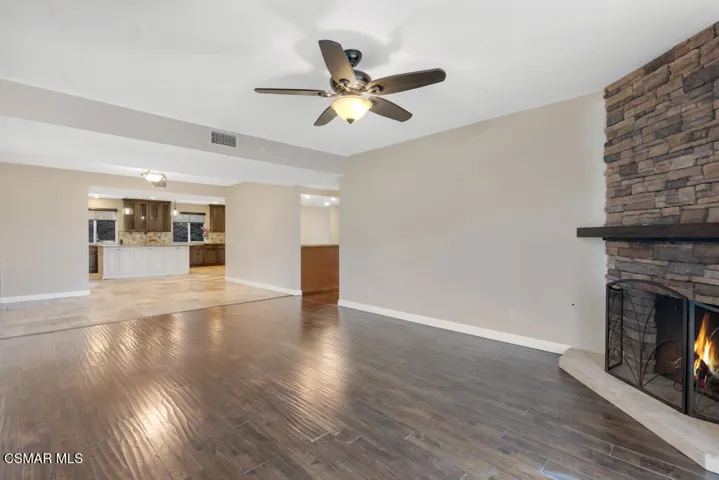 90 La Paz Ct- HsHProd-49