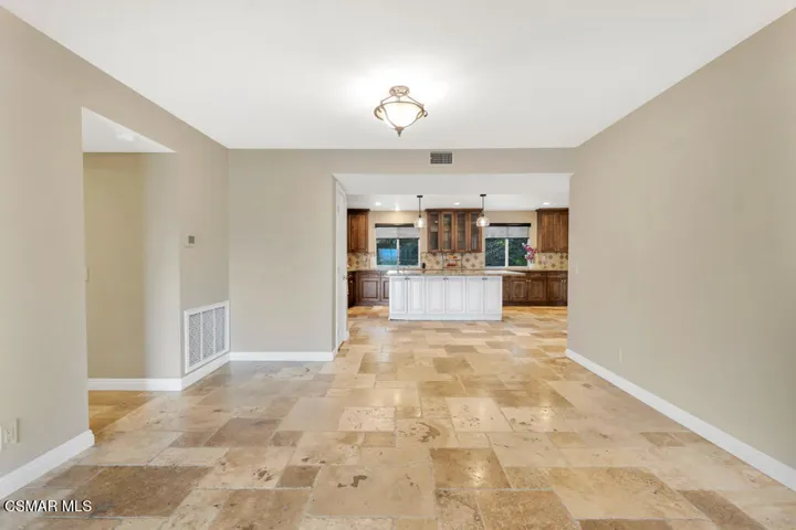 90 La Paz Ct- HsHProd-44