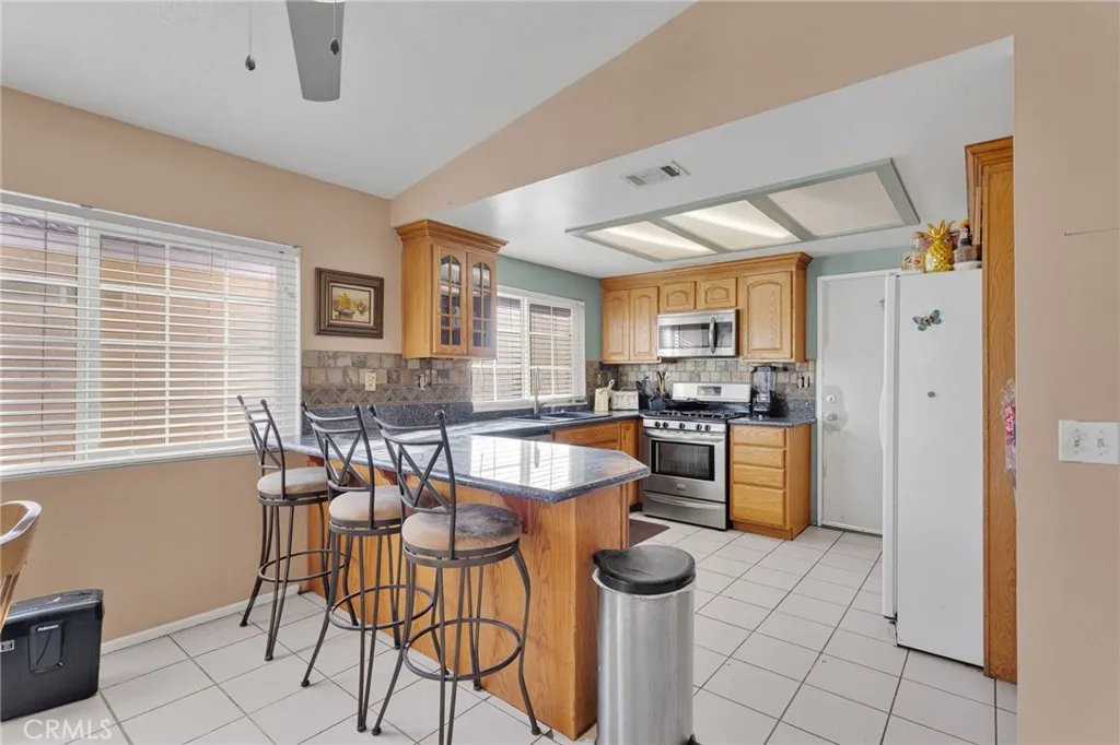 26661 Mainsail, Helendale, California 92342 home-pic-4
