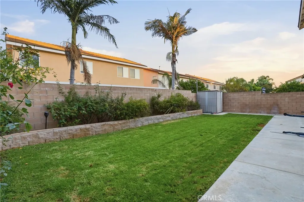 7441 Sultana, Fontana, California 92336 home-pic-22