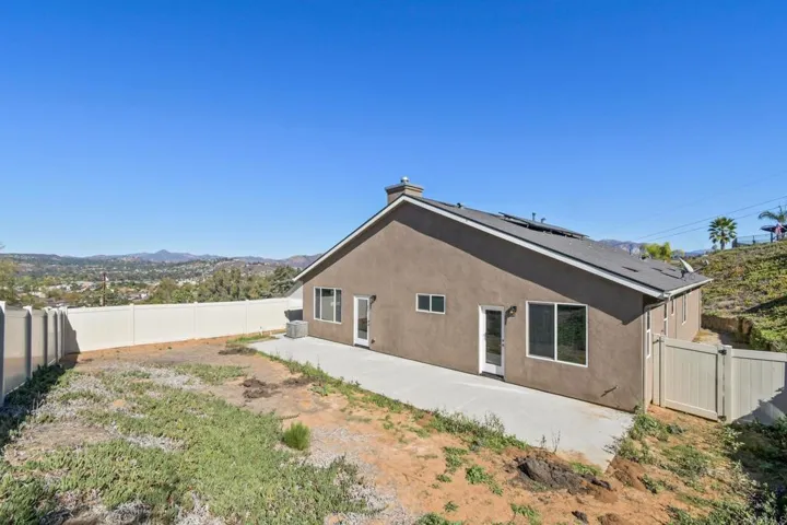 9212 Rickie Road, Lakeside, California 92040