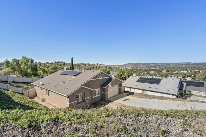 9212 Rickie Road, Lakeside, California 92040