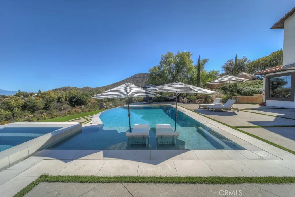 37775 Via Baya, Murrieta, California 92562 home-pic-47