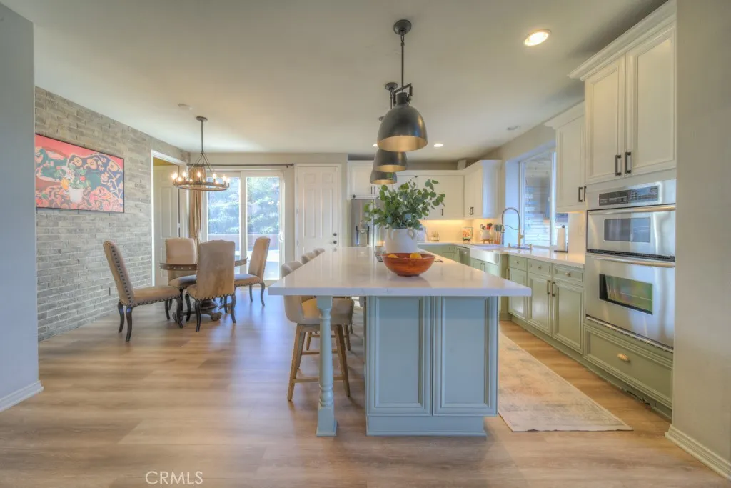 37775 Via Baya, Murrieta, California 92562 home-pic-17