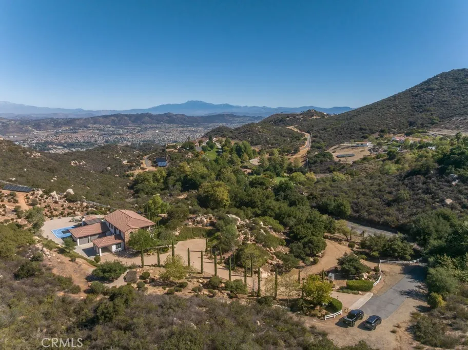37775 Via Baya, Murrieta, California 92562 home-pic-68