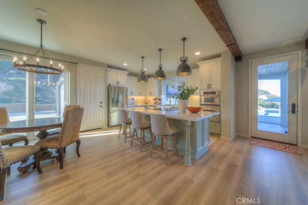 37775 Via Baya, Murrieta, California 92562 home-pic-16
