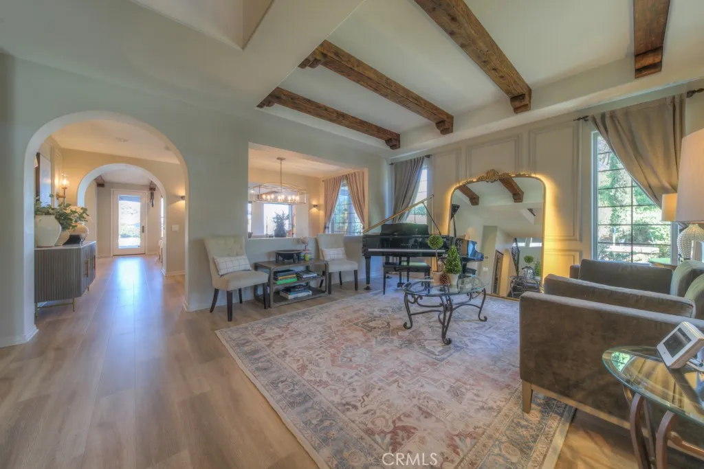 37775 Via Baya, Murrieta, California 92562 home-pic-4