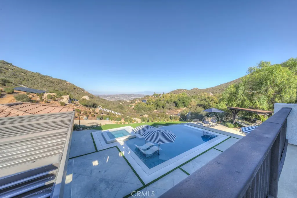 37775 Via Baya, Murrieta, California 92562 home-pic-44