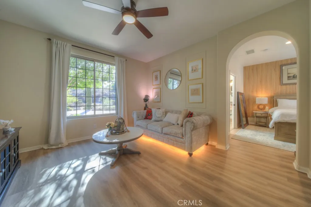 37775 Via Baya, Murrieta, California 92562 home-pic-23