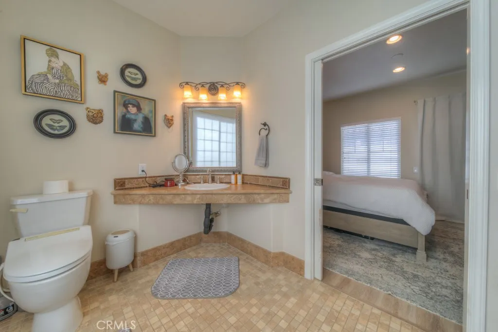 37775 Via Baya, Murrieta, California 92562 home-pic-26