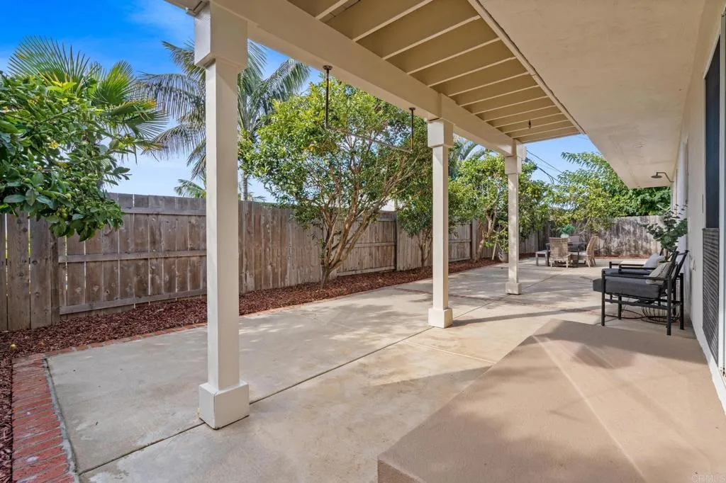 5335 Los Robles Drive, Carlsbad, California 92008 home-pic-33