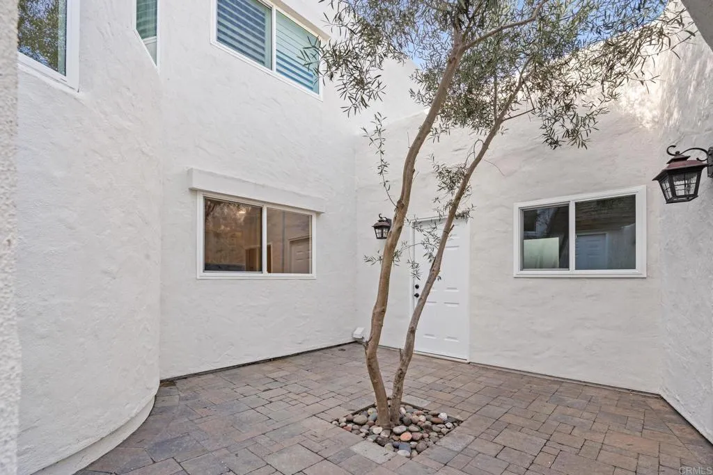 5335 Los Robles Drive, Carlsbad, California 92008 home-pic-35