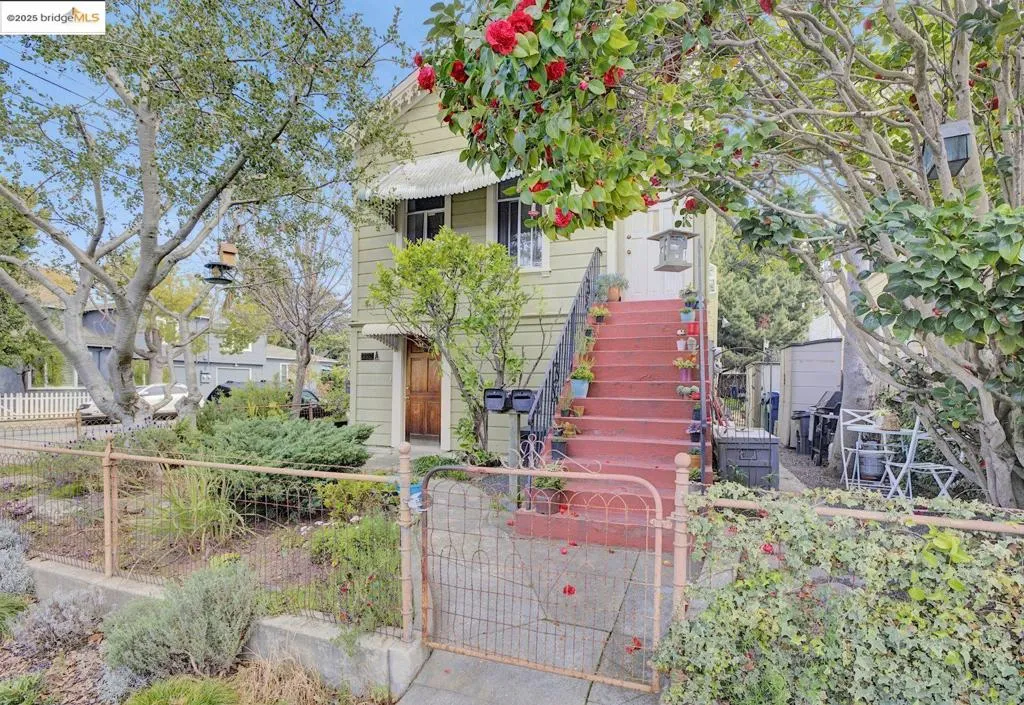 1220 9th St, Alameda, California 94501 home-pic-3
