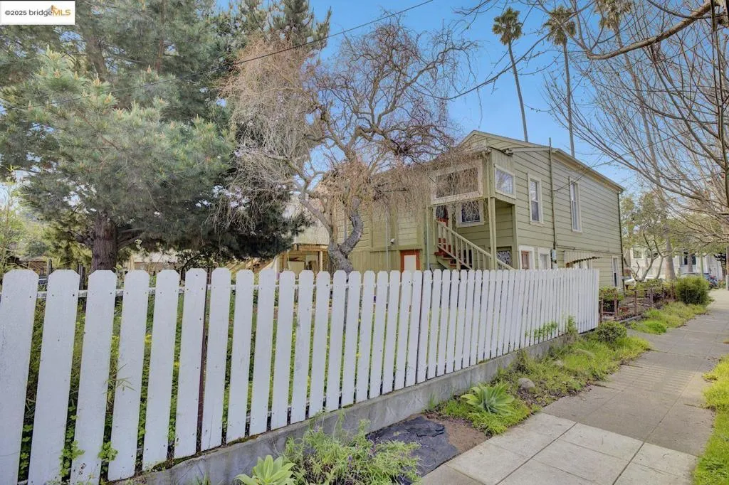 1220 9th St, Alameda, California 94501 home-pic-10