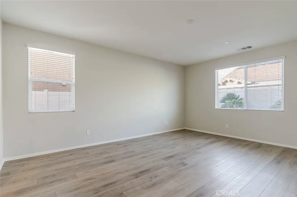 2107 Helconia Court, Palmdale, California 93551 home-pic-26
