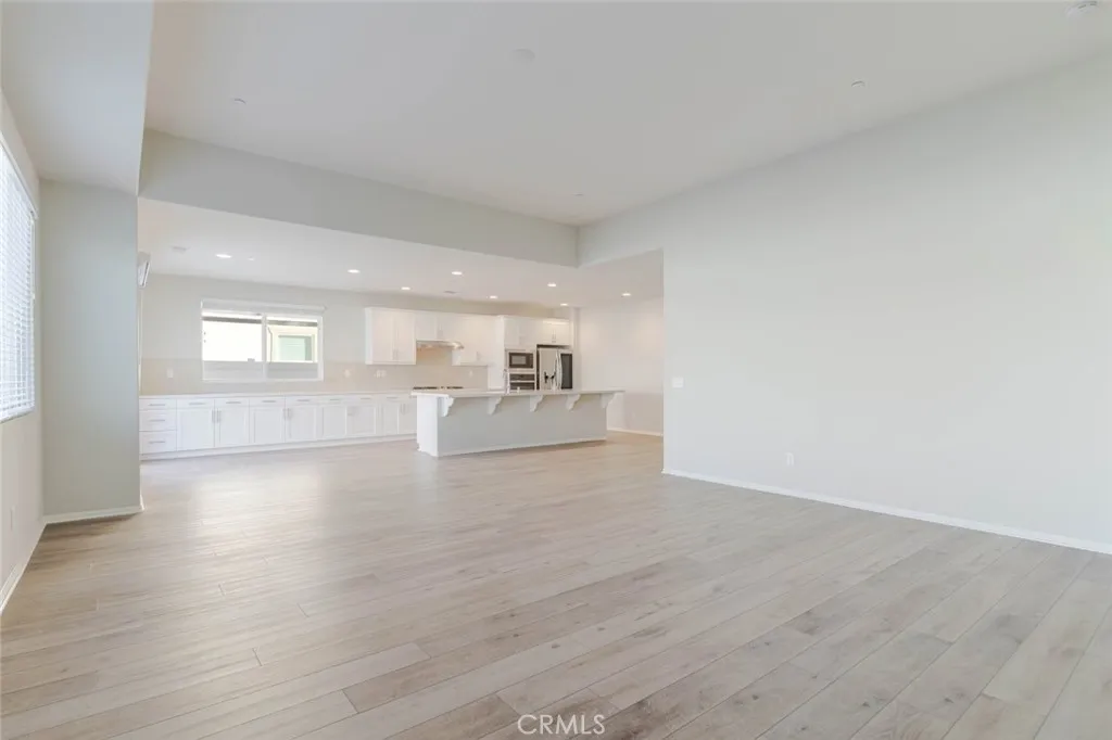 2107 Helconia Court, Palmdale, California 93551 home-pic-25