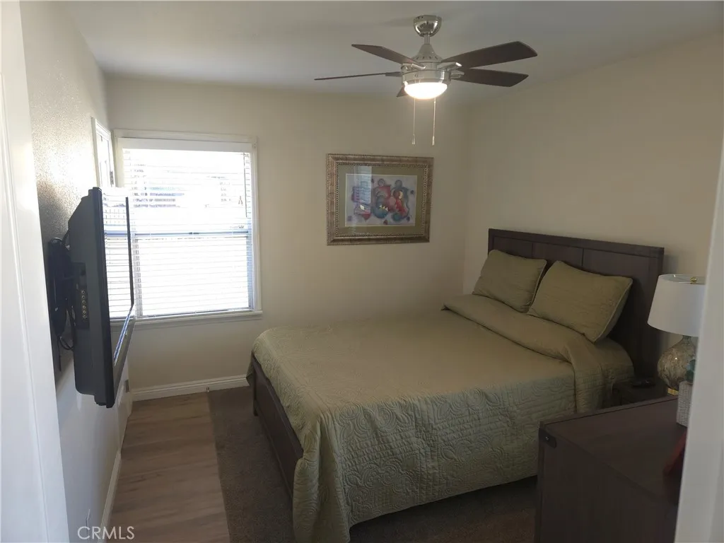 151 121 St Place, Los Angeles, California 90061 home-pic-15