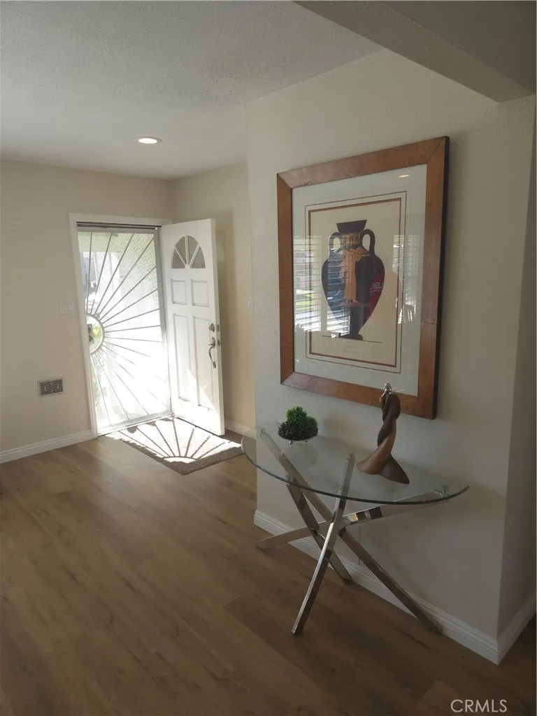 151 121 St Place, Los Angeles, California 90061 home-pic-12