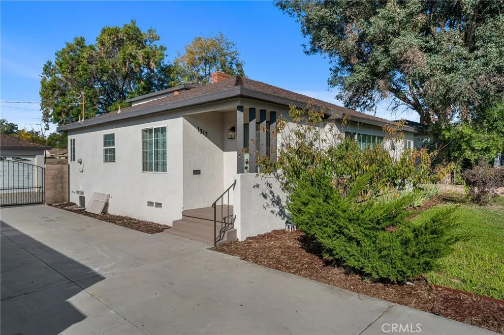 1317 N Columbia, Ontario, California 91764 home-pic-4