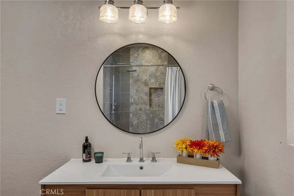 1317 N Columbia, Ontario, California 91764 home-pic-25