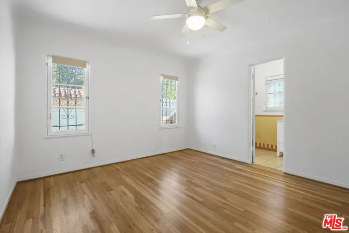 1143 S Rimpau Boulevard, Los Angeles, California 90019