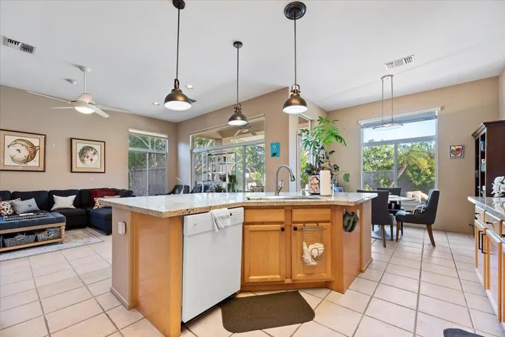 20-Kitchen