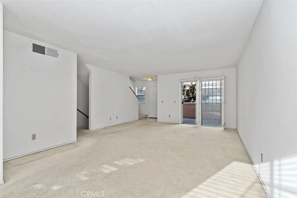 2800 Plaza Del Amo 375, Torrance, California 90503 home-pic-9