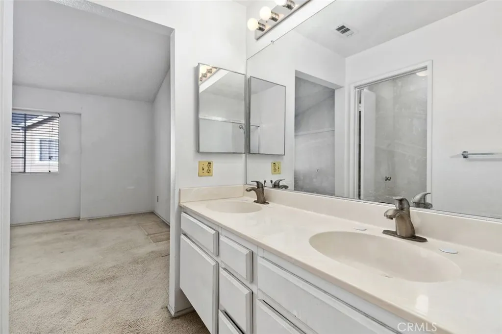 2800 Plaza Del Amo 375, Torrance, California 90503 home-pic-16