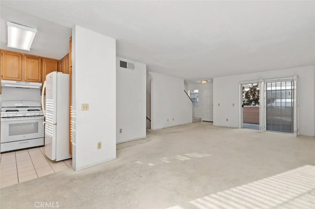 2800 Plaza Del Amo 375, Torrance, California 90503 home-pic-8