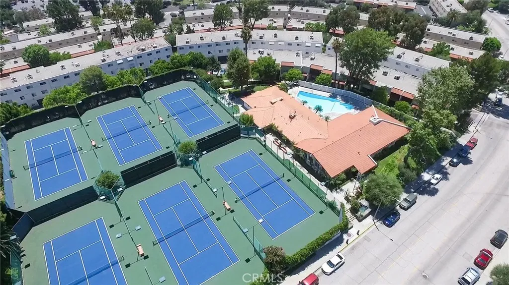7727 Via Capri, Burbank, California 91504 home-pic-29