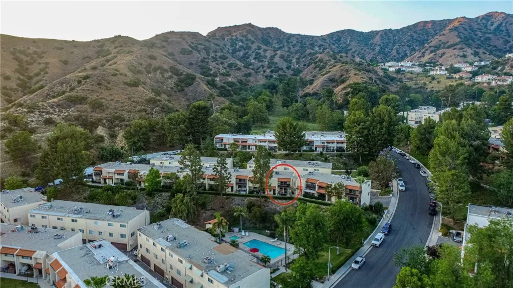 7727 Via Capri, Burbank, California 91504 home-pic-26